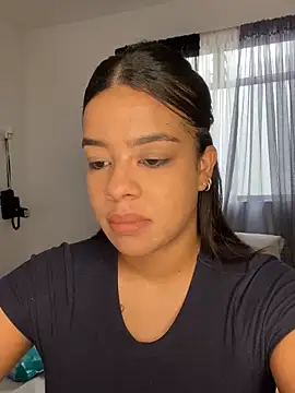 trianawhite online show from 12-20-24, 03:31