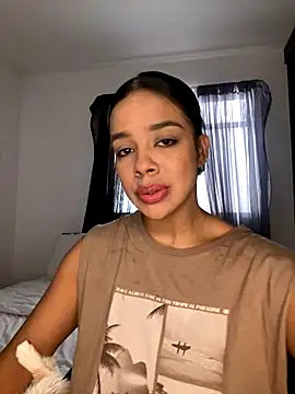 trianawhite online show from 09-23-25, 03:15