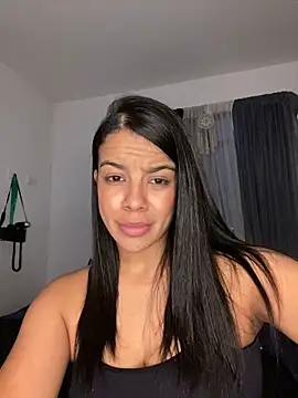 trianawhite online show from 11-19-25, 12:32