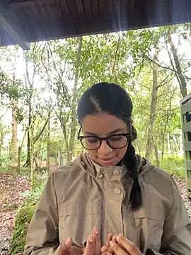 trianawhite online show from 02-03-26, 03:50