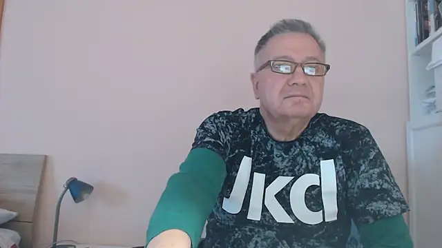 YOU6me online show from 10-19-25, 03:23