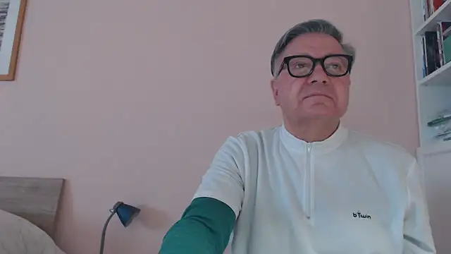 YOU6me online show from 02-16-26, 08:43