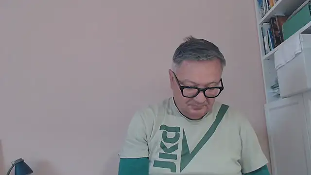 YOU6me online show from 05-16-26, 07:38