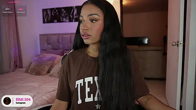 Snapshot of eimi_space chatting on 01-29-25, 12:33 eimi space online show from 01-29-25, 12:33