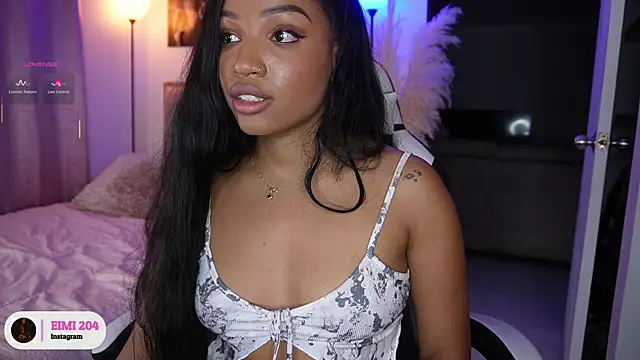 Snapshot of eimi_space chatting on 03-05-25, 03:29 eimi space online show from 03-05-25, 03:29