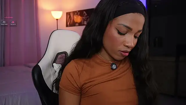 Snapshot of eimi_space chatting on 11-24-25, 02:33 eimi space online show from 11-24-25, 02:33