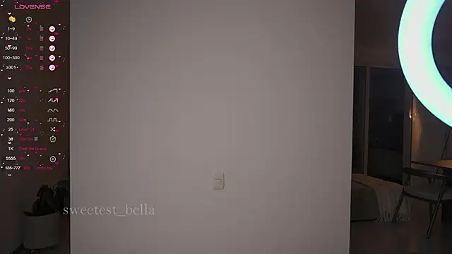 Snapshot of sweetest_bella chatting on 06-28-26, 02:39 sweetest bella online show from 06-28-26, 02:39