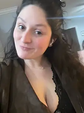 Snapshot of milf94k chatting on 02-22-25, 08:18 milf94k online show from 02-22-25, 08:18