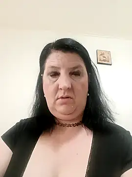 Snapshot of RidemerafSuzana chatting on 03-21-26, 11:04 RidemerafSuzana online show from 03-21-26, 11:04