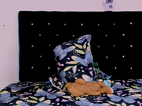 camii extrange online show from 03-26-26, 08:58