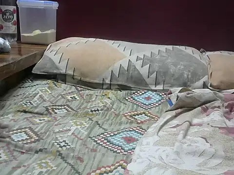 Snapshot of Bold-Radhika chatting on 09-19-25, 07:10 Bold-Radhika online show from 09-19-25, 07:10