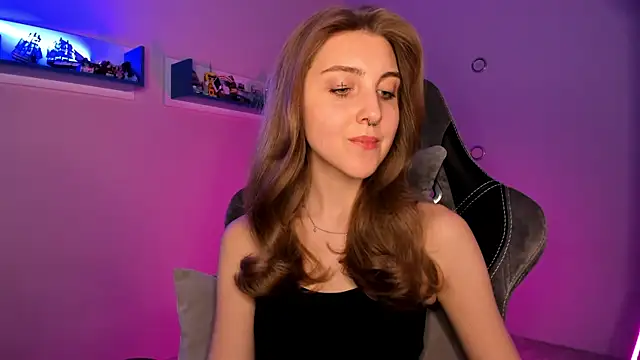 Snapshot of CassiaBlade1 chatting on 02-15-25, 07:50 CassiaBlade1 online show from 02-15-25, 07:50