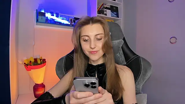 Snapshot of CassiaBlade1 chatting on 03-10-25, 06:45 CassiaBlade1 online show from 03-10-25, 06:45