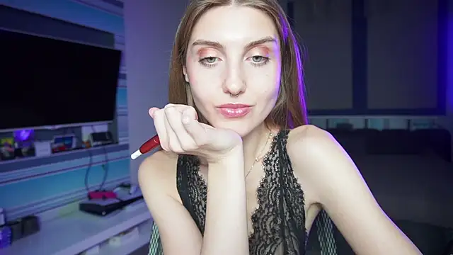 Snapshot of CassiaBlade1 chatting on 09-25-25, 04:54 CassiaBlade1 online show from 09-25-25, 04:54