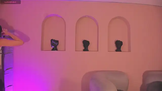 AnaDurant online show from 11-06-25, 01:01