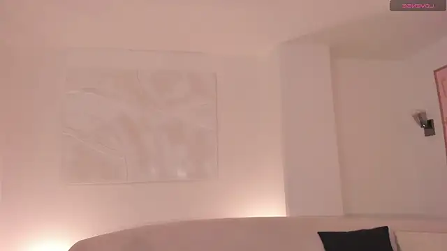 AnaDurant online show from 11-22-25, 12:48