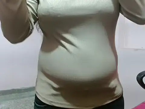 LovingPihu online show from 03-06-25, 05:35