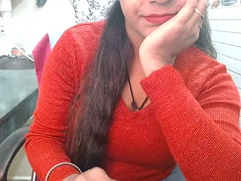 LovingPihu online show from 11-07-25, 05:18