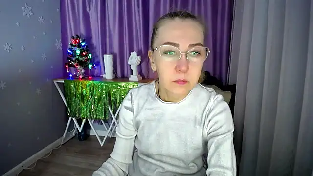 queen a n i online show from 01-11-25, 04:06