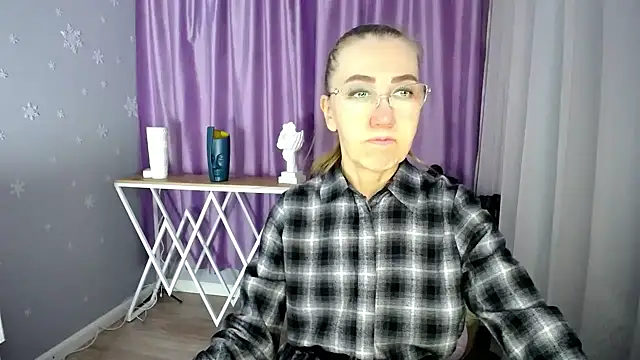 queen a n i online show from 01-27-25, 07:56