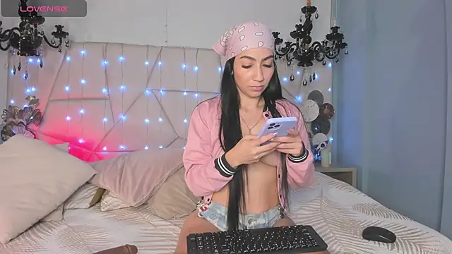 Selenee- online show from 12-27-24, 04:32