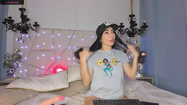 Selenee- online show from 01-05-25, 04:38