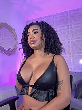 Snapshot of kem_hott chatting on 06-17-26, 06:27 kem hott online show from 06-17-26, 06:27