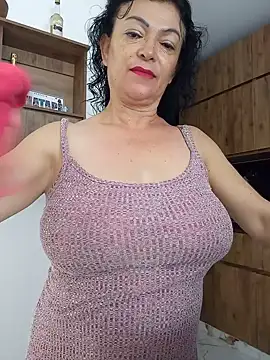 Snapshot of Friendly_2024 chatting on 05-18-26, 01:39 Friendly 2024 online show from 05-18-26, 01:39