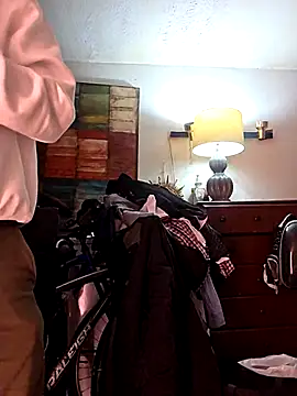 Torresmor online show from 12-04-25, 04:44