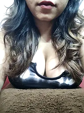 Snapshot of RESHMI_07 chatting on 09-16-25, 03:24 RESHMI 07 online show from 09-16-25, 03:24