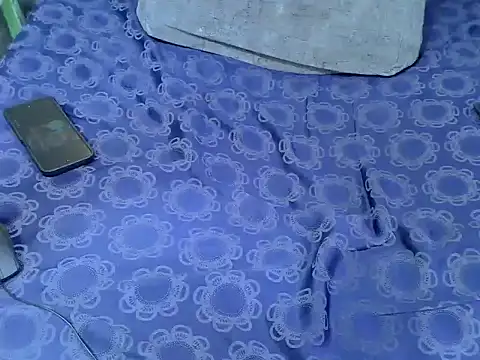 Shearivera  online show from 10-25-25, 01:29