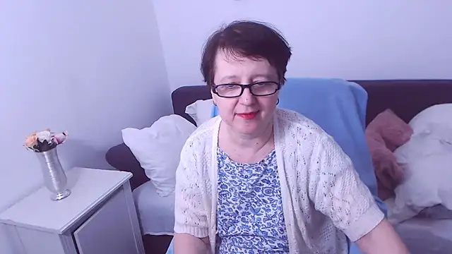 ChristaRose online show from 01-10-25, 04:22