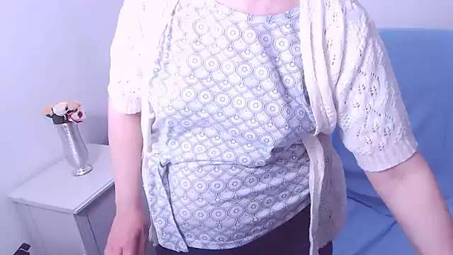 ChristaRose online show from 02-14-25, 06:45