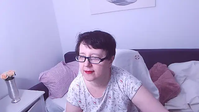 ChristaRose online show from 10-24-25, 08:49