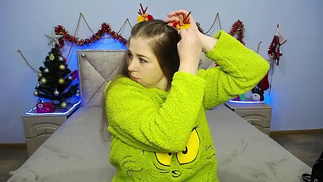 JessikaDaniel online show from 12-23-24, 07:17