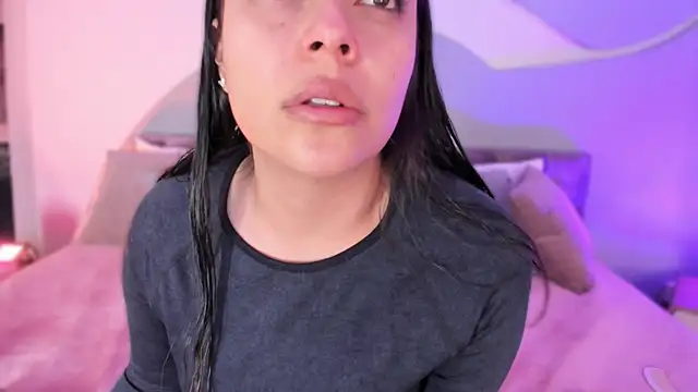 Nicolle W online show from 09-22-25, 11:45