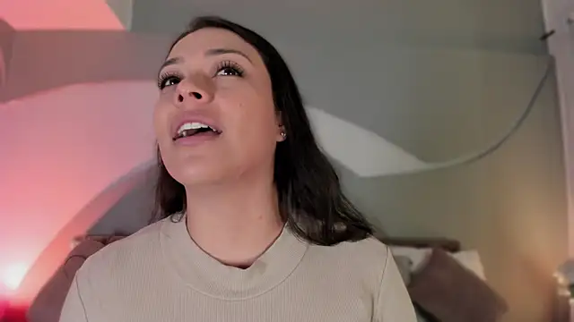 Nicolle W online show from 04-16-26, 11:44