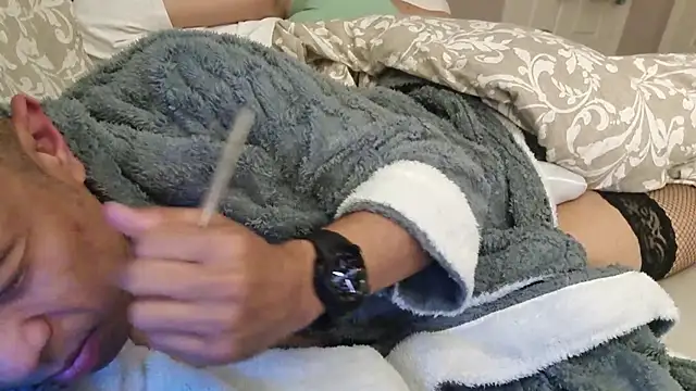 AmateurGuy23 online show from 10-25-25, 04:57