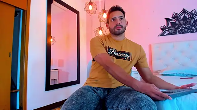 Snapshot of JorsMontero chatting on 02-10-25, 12:50 JorsMontero online show from 02-10-25, 12:50