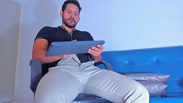 Snapshot of JorsMontero chatting on 03-05-25, 12:00 JorsMontero online show from 03-05-25, 12:00