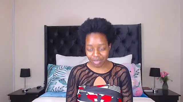 Snapshot of Sexynaughty_Gal chatting on 12-07-24, 08:38 Sexynaughty Gal online show from 12-07-24, 08:38