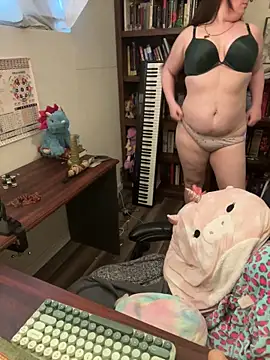 Snapshot of Adobe_Angel chatting on 02-20-25, 12:30 Adobe Angel online show from 02-20-25, 12:30