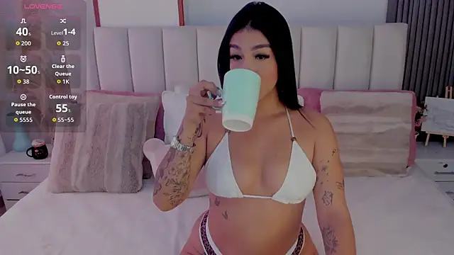 Snapshot of Skcarlet_beckett chatting on 02-05-26, 01:49 Skcarlet beckett online show from 02-05-26, 01:49