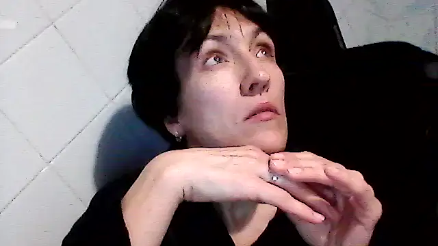 SunnyAmorre online show from 10-27-25, 09:19