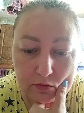 Snapshot of Rini333 chatting on 06-07-26, 10:08 Rini333 online show from 06-07-26, 10:08