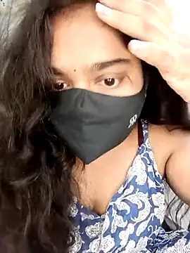 Snapshot of riya-baby chatting on 06-02-26, 01:51 riya-baby online show from 06-02-26, 01:51