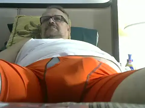 Snapshot of HungHugeMaxMagnummann chatting on 12-12-24, 01:53 HungHugeMaxMagnummann online show from 12-12-24, 01:53