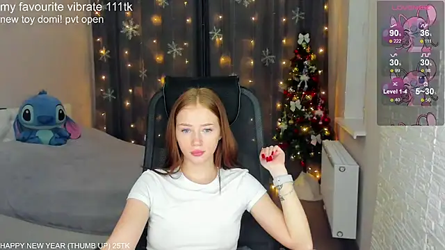 Hot Mia  online show from 12-12-24, 02:00