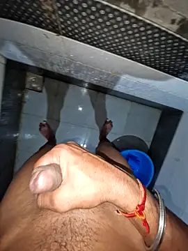 Snapshot of breejs chatting on 02-15-26, 12:47 breejs online show from 02-15-26, 12:47