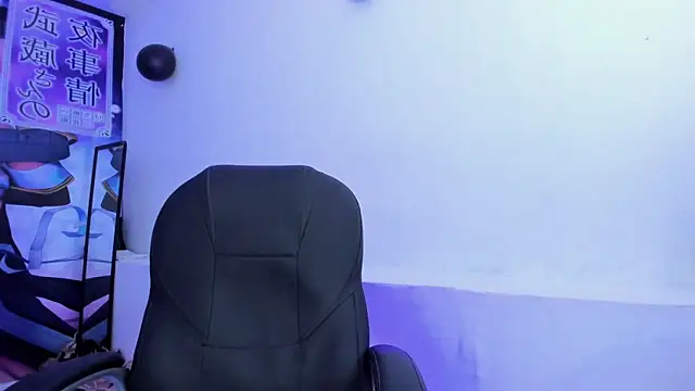 Snapshot of Beerbear_boy chatting on 01-22-25, 07:13 Beerbear boy online show from 01-22-25, 07:13